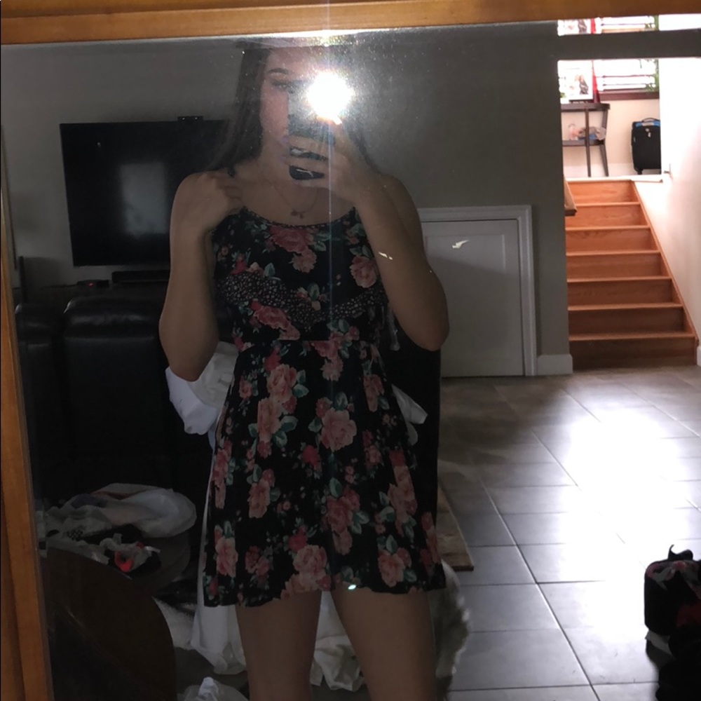 Floral dress - black/pink size small